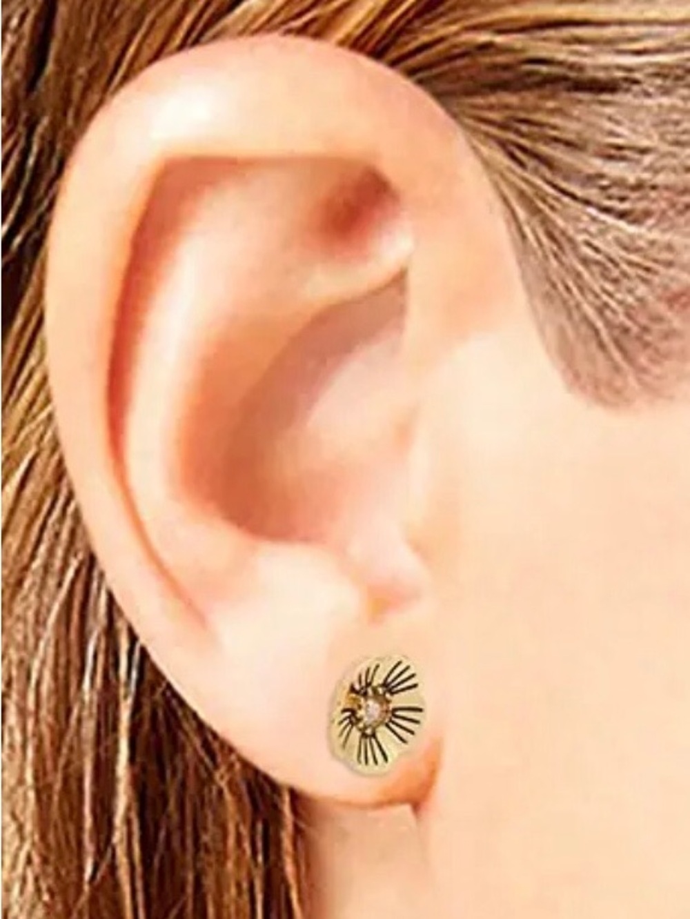 NWT Coach Gold Tea Rose Stud Earrings with Crystal Centers - Picture 2 of 3